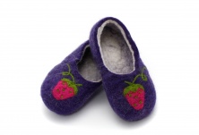 Children's slippers "Strawberry" | Online store of linen products «Linife»