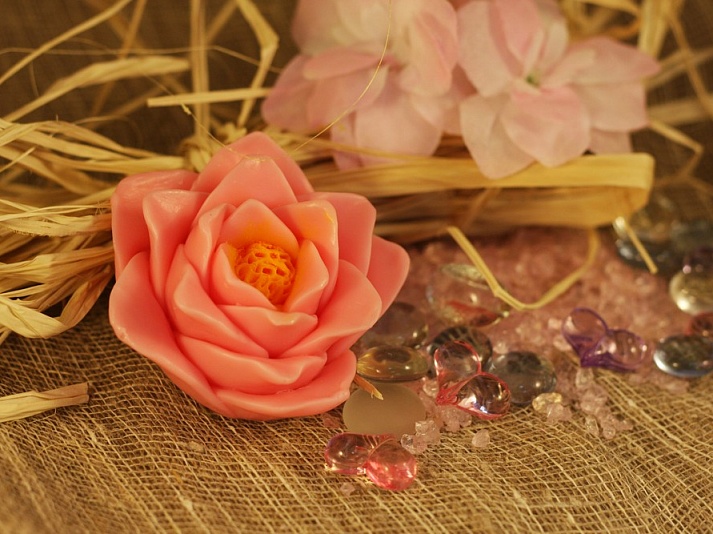 Handmade soap "Gentle Rose" | Online store of linen products «Linife»