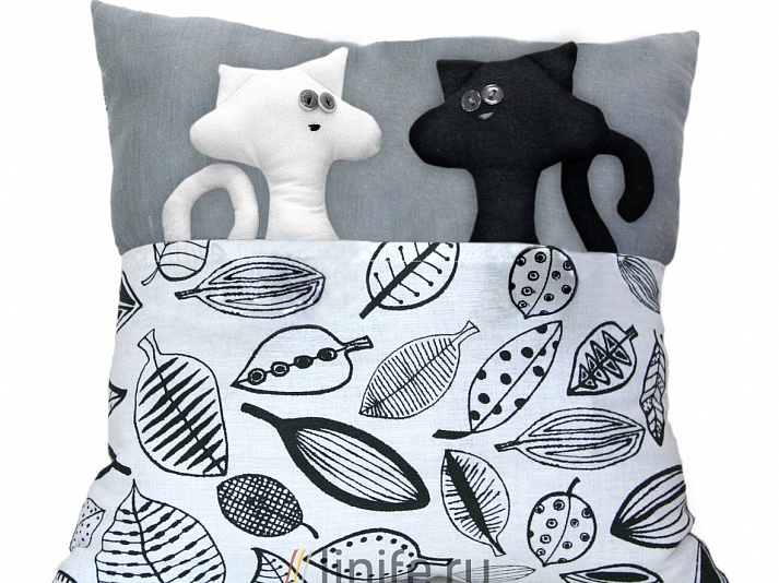 Pillow "Cats in your pocket" | Online store of linen products «Linife»