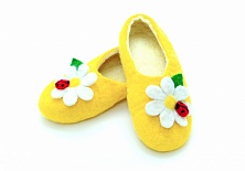 Купить Felt slippers "Daisies on yellow"