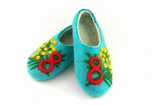 Купить Felt slippers "March 8"