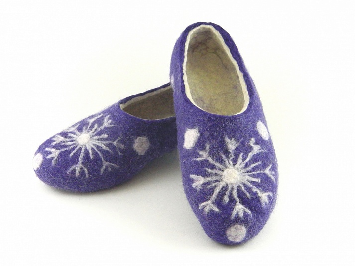 Felt slippers "Snowflakes" | Online store of linen products «Linife»